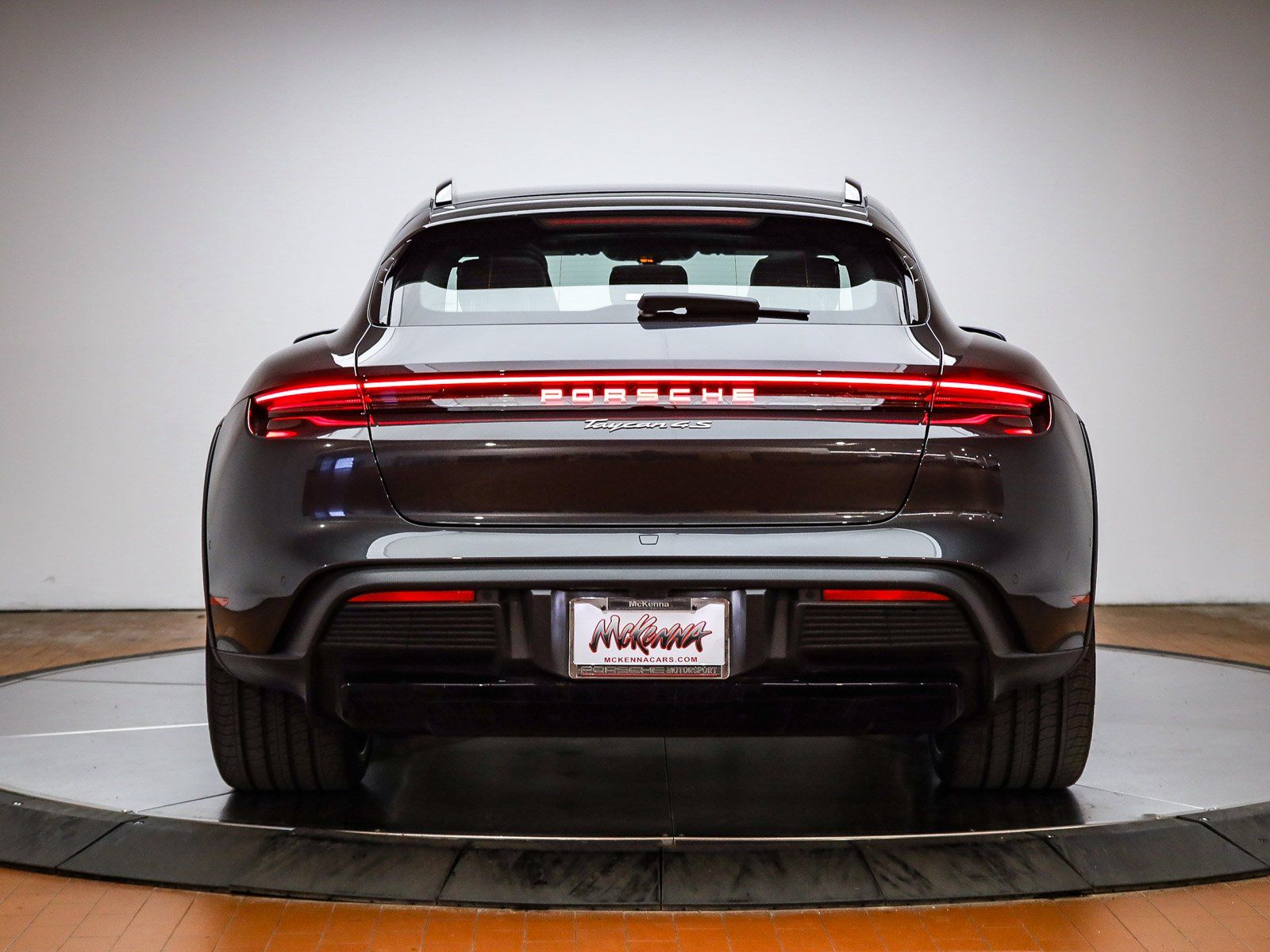 2025 Porsche Taycan S - Photo 7