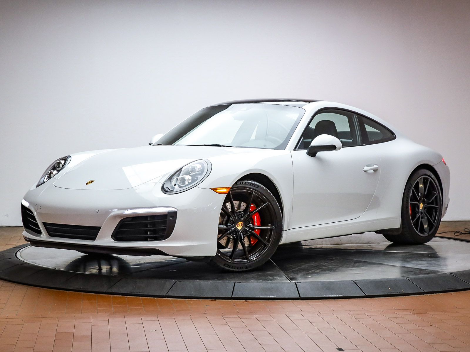 2018 Porsche 911 Coupe 