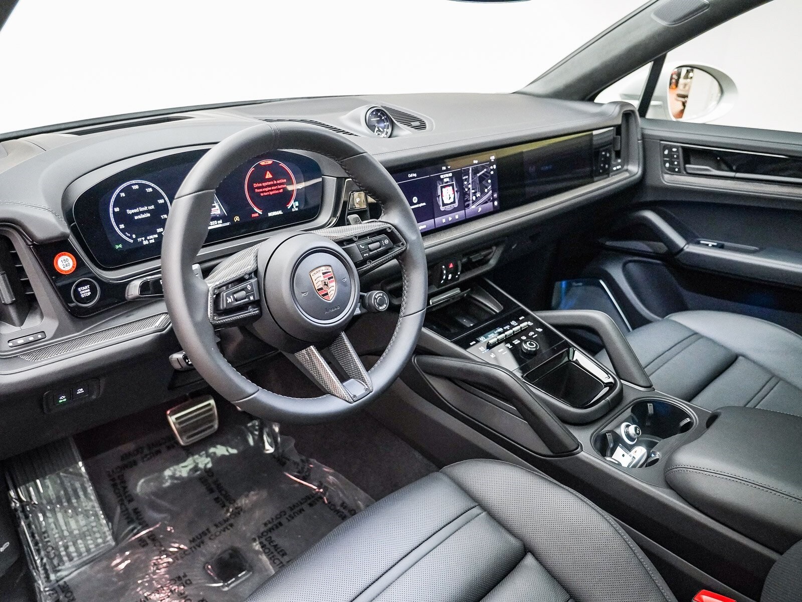 2025 Porsche Cayenne Coupe GTS photo 3