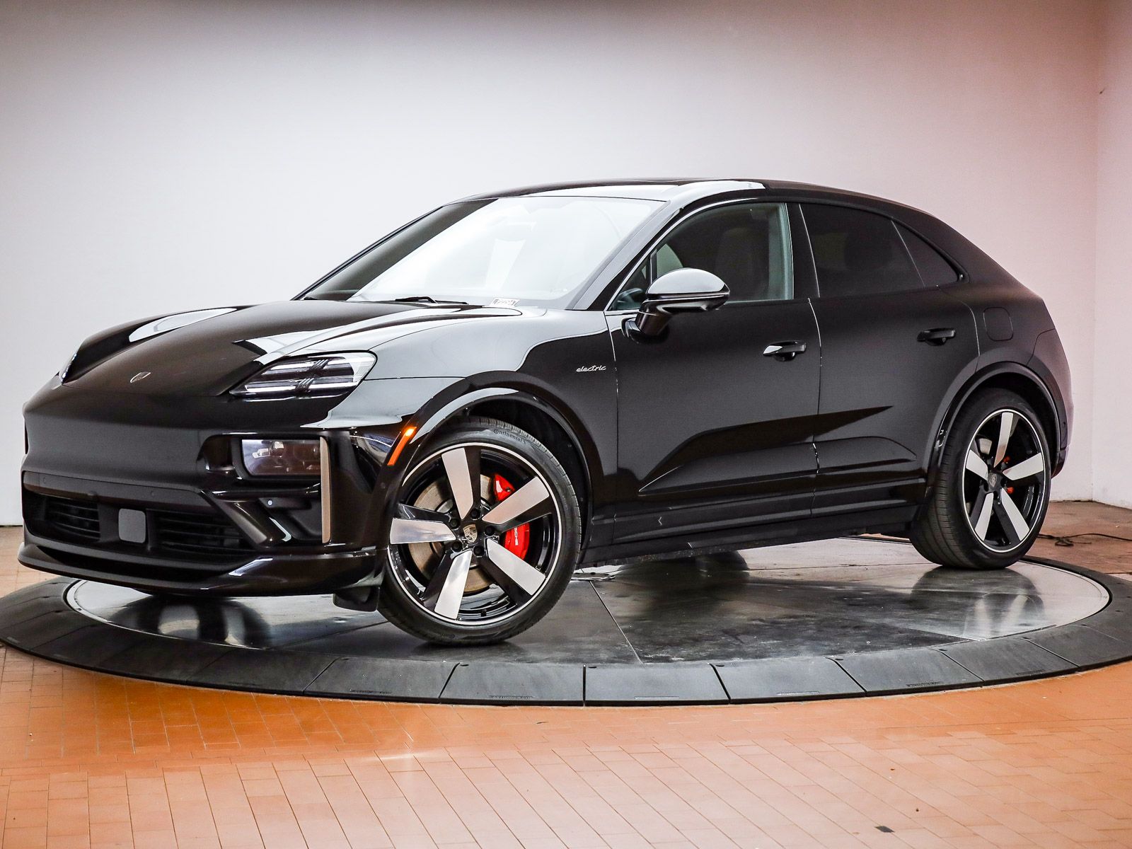 Porsche Macan Turbo Electric