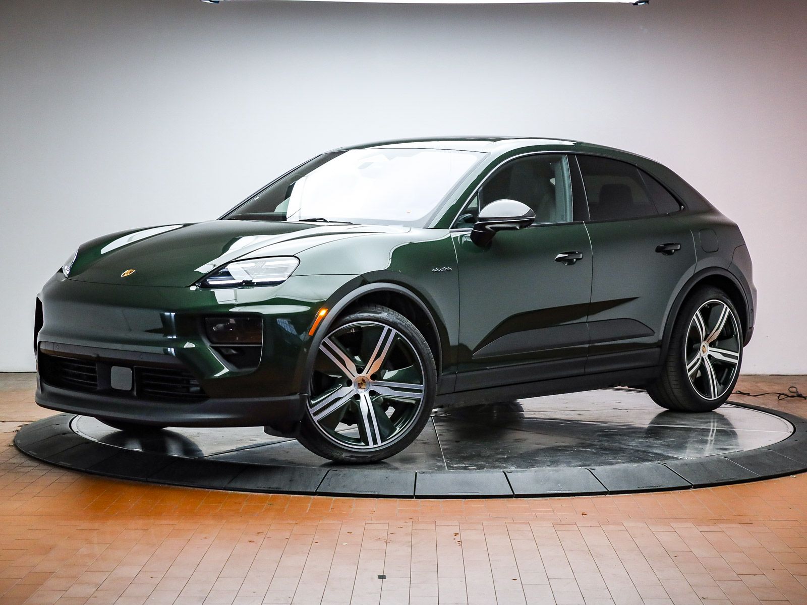 2026 Porsche Macan Base