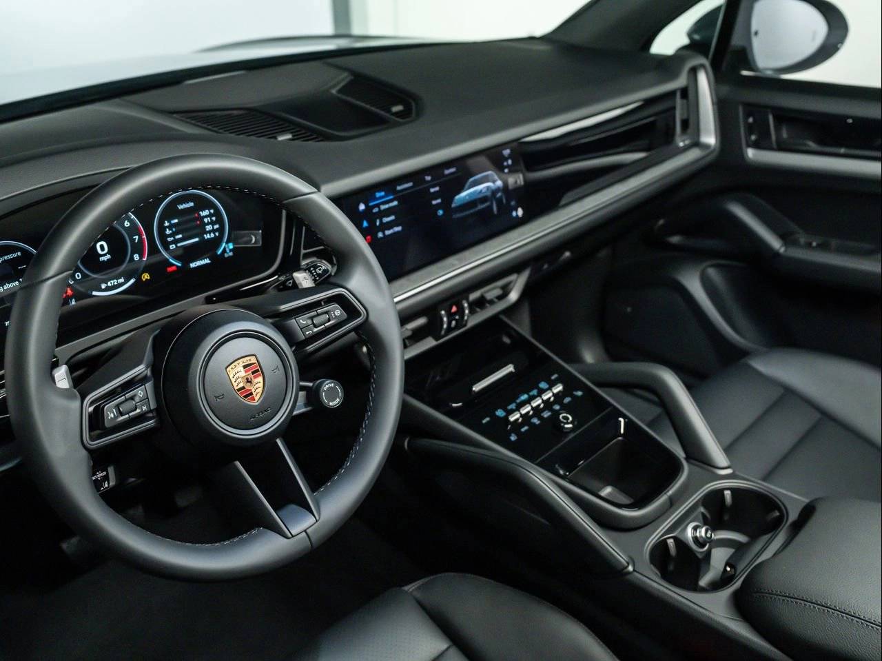 2026 Porsche Cayenne Base photo 4