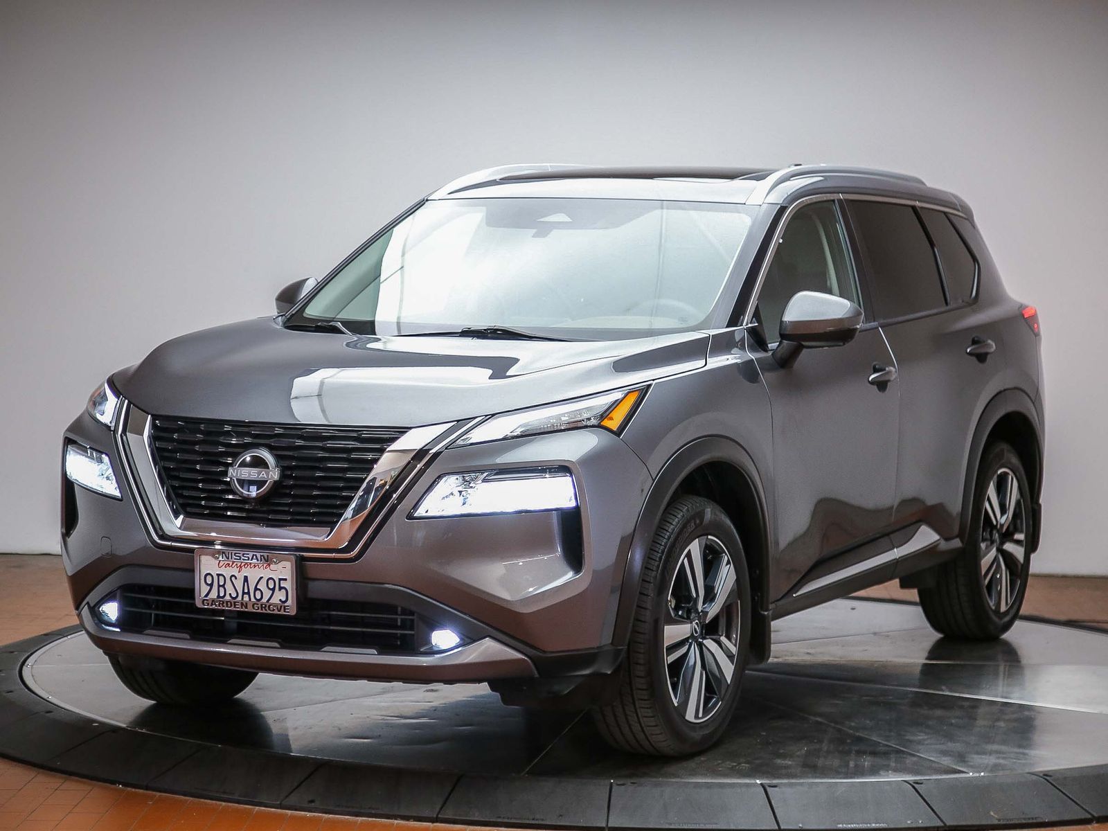 2022 Nissan Rogue SL FWD's photo