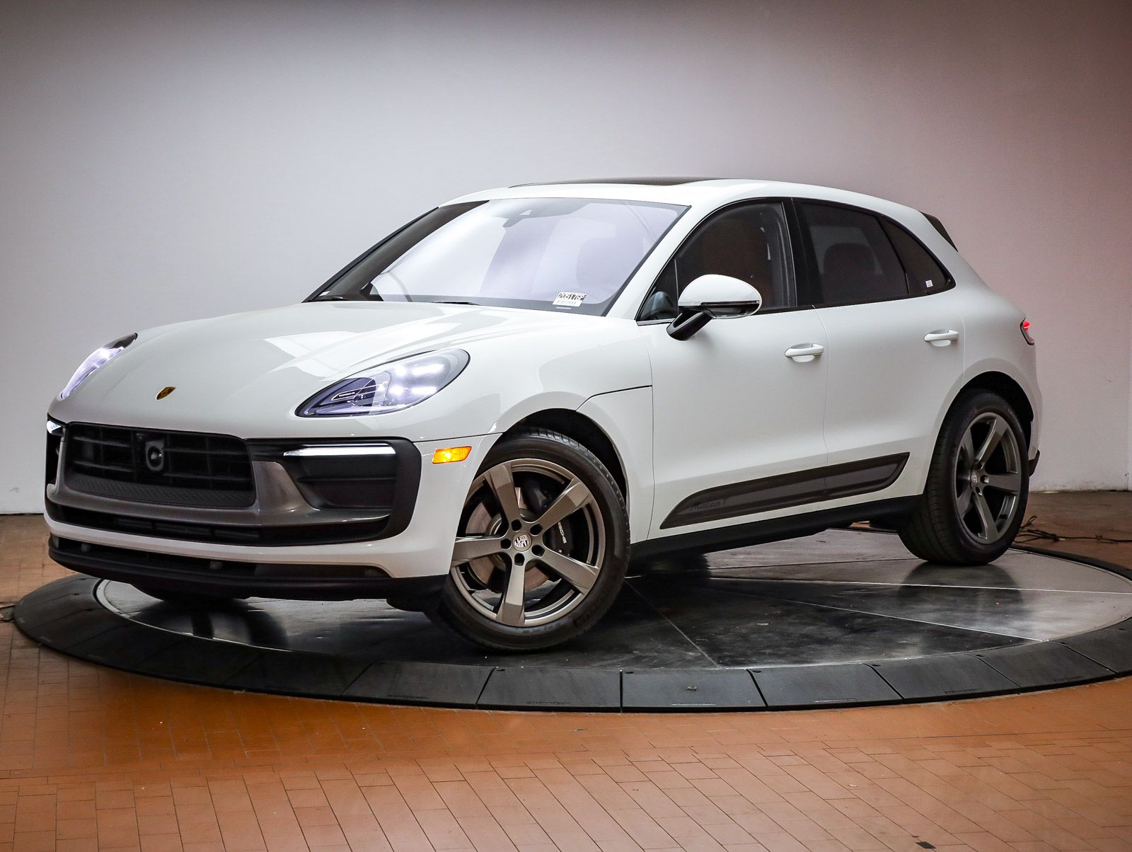 2025 Porsche Macan T