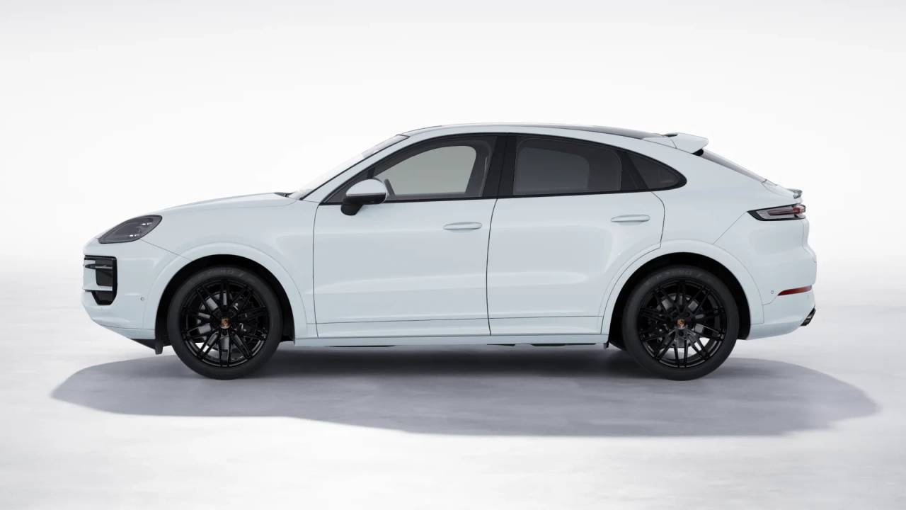 2026 Porsche Cayenne Coupe photo 2