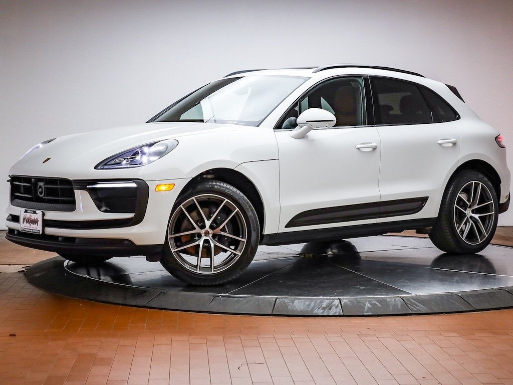 Certified 2025 Porsche Macan  SUV