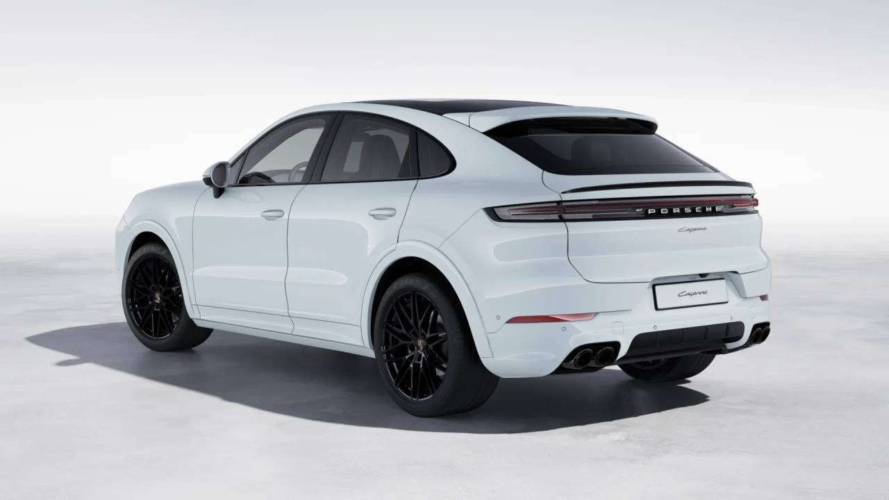 2026 Porsche Cayenne Coupe photo 3