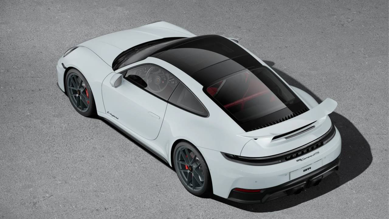 2026 Porsche 911 4 GTS photo 4
