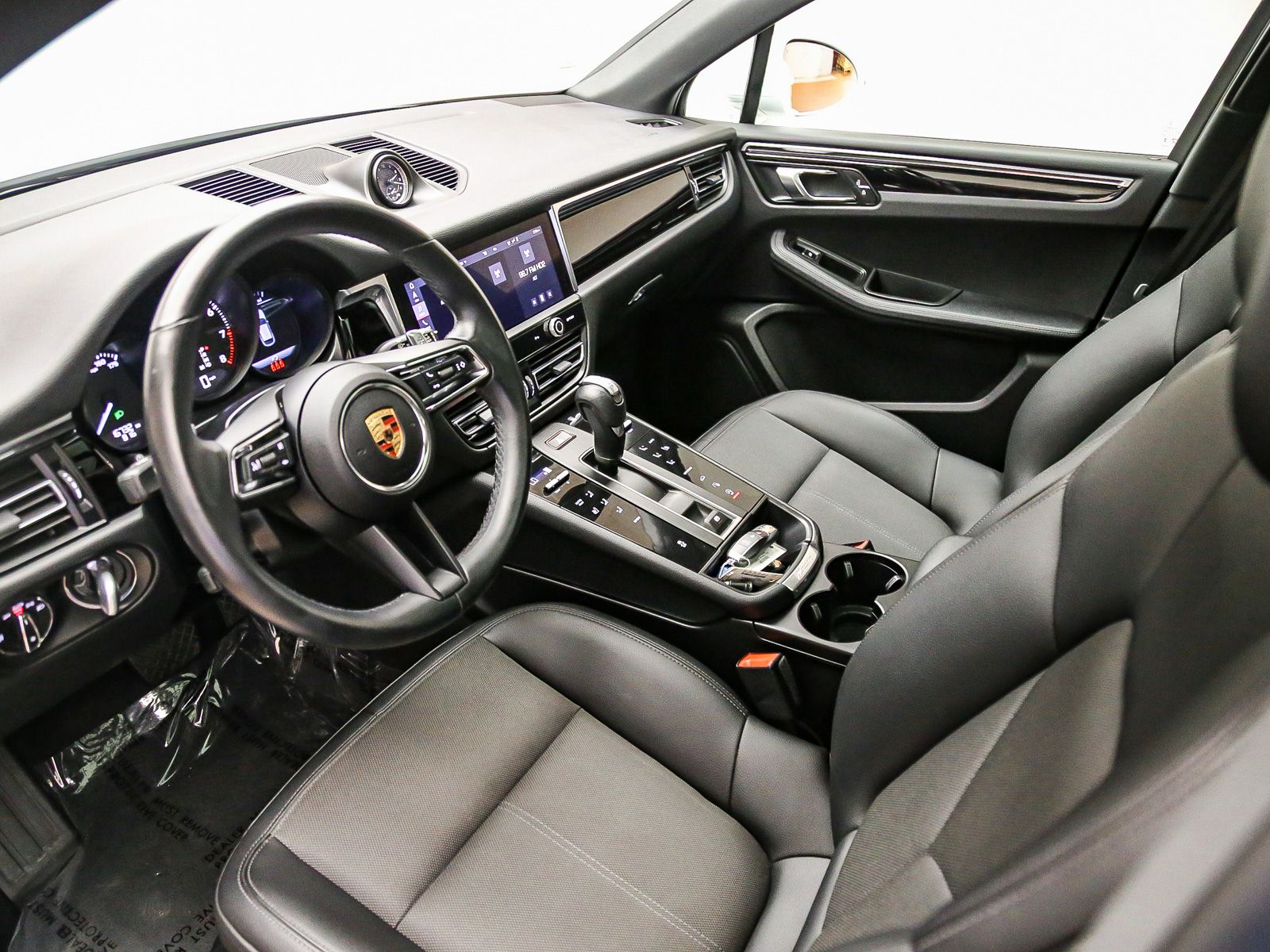 Certified 2024 Porsche Macan SUV