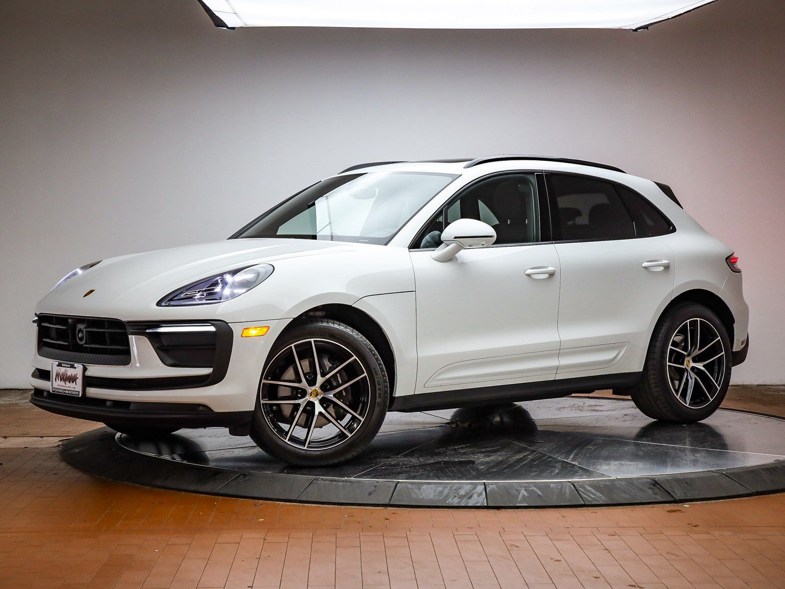 2025 Porsche Macan T