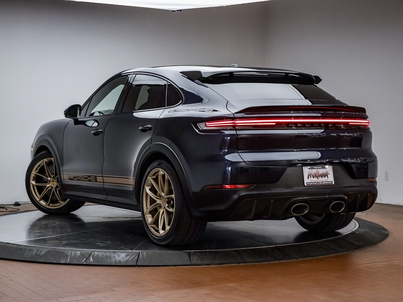 2024 Porsche Cayenne Coupe Turbo GT photo 3