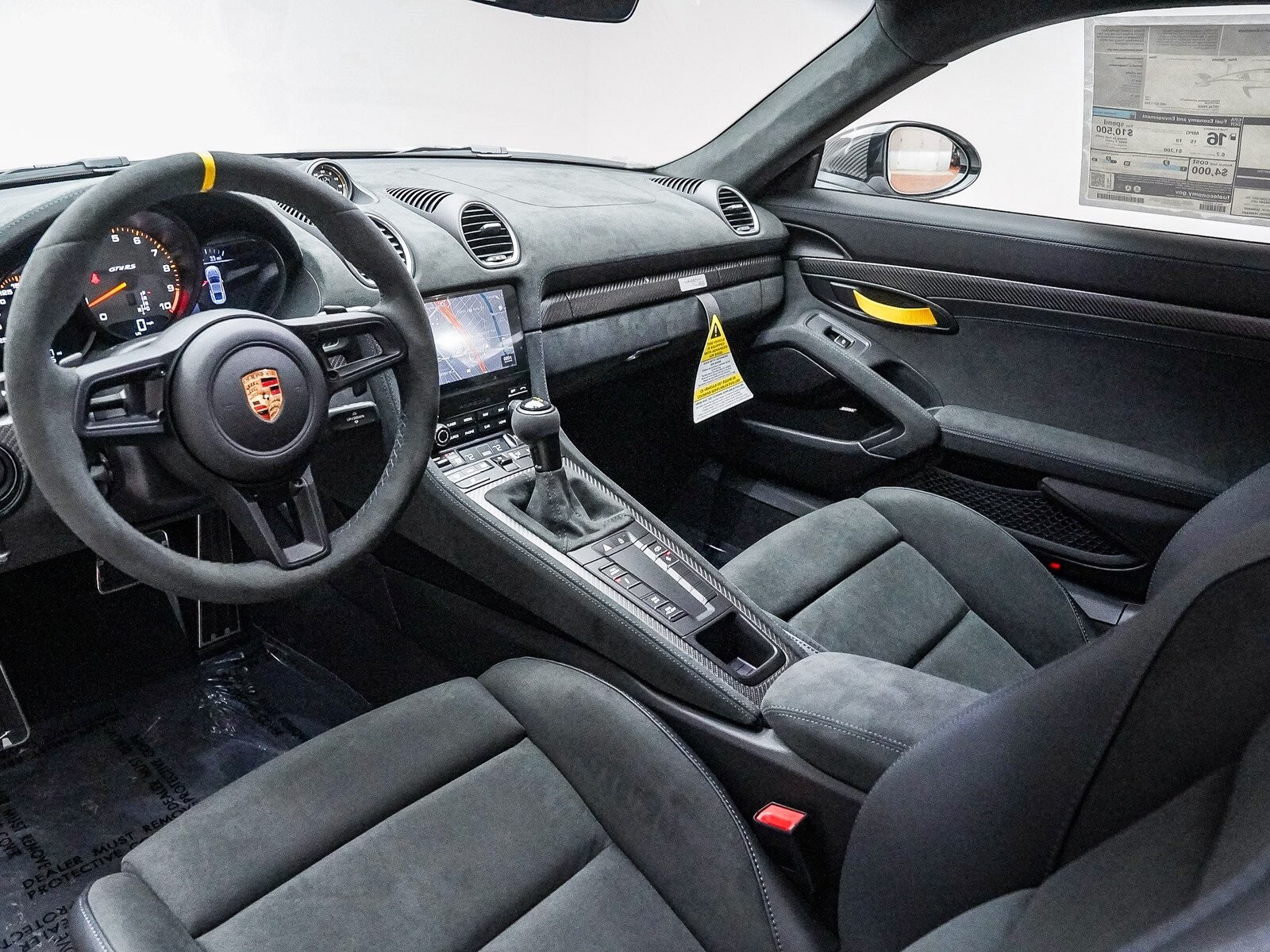 2025 Porsche Cayman GT4 RS photo 4