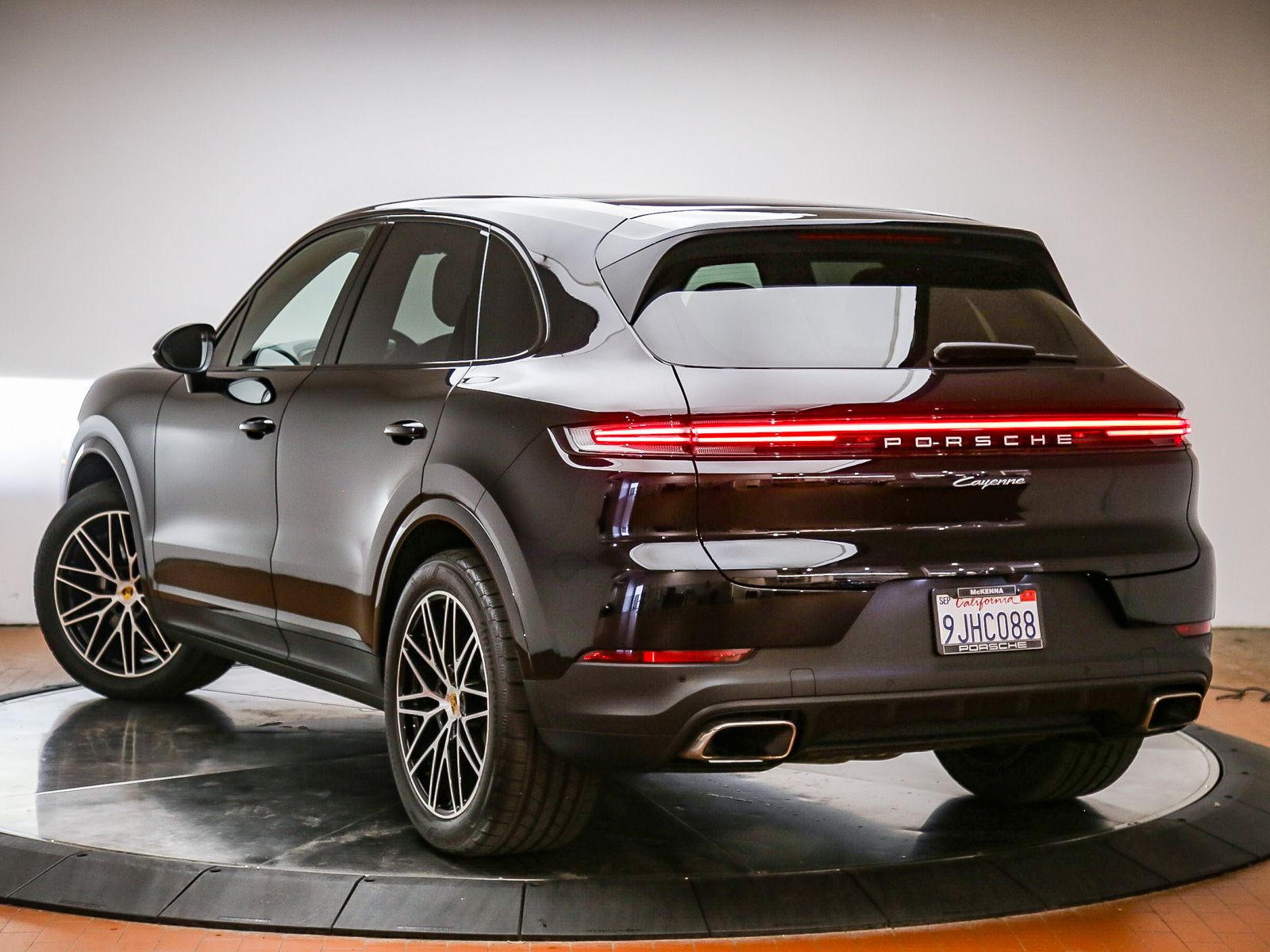 Certified 2024 Porsche Cayenne SUV