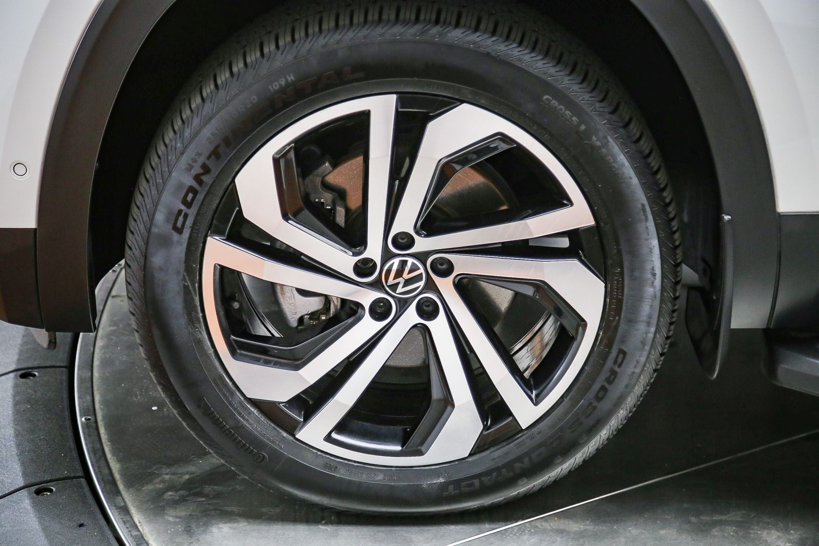 2021 Volkswagen Atlas SEL Premium - Photo 9