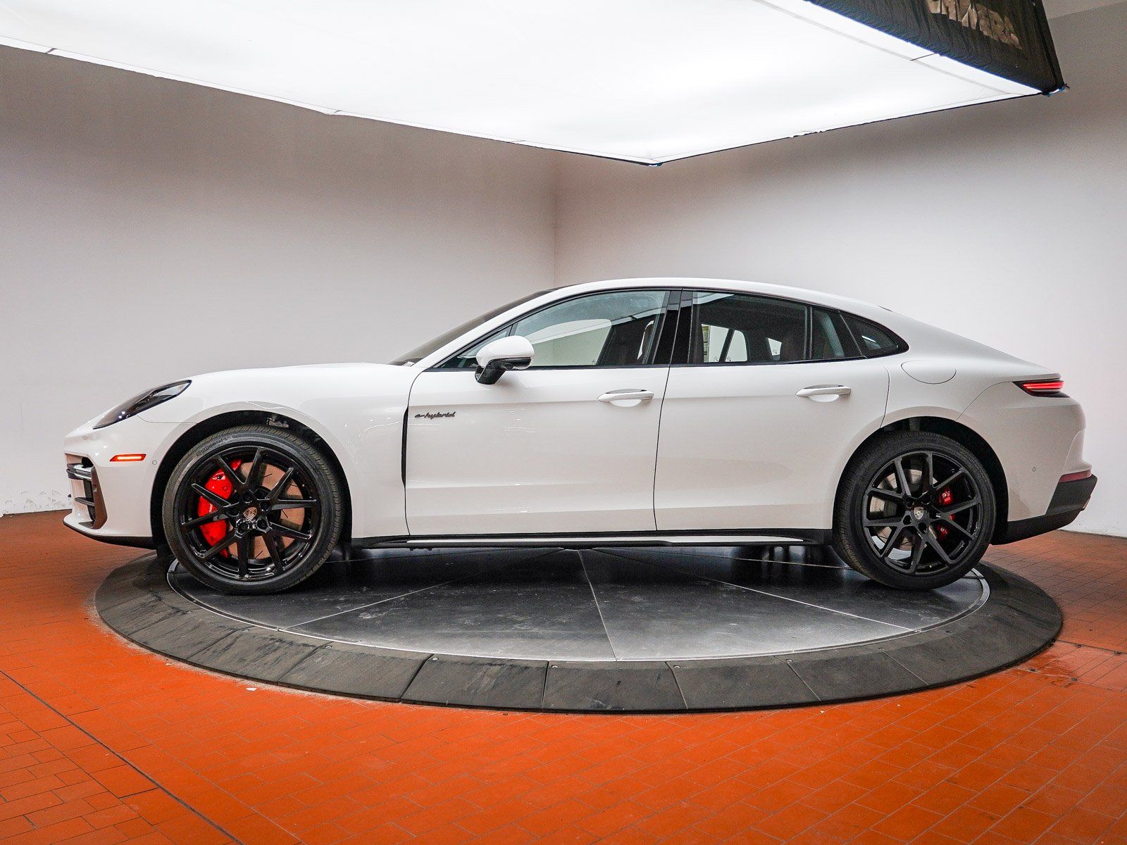 2026 Porsche Panamera Turbo E-Hybrid