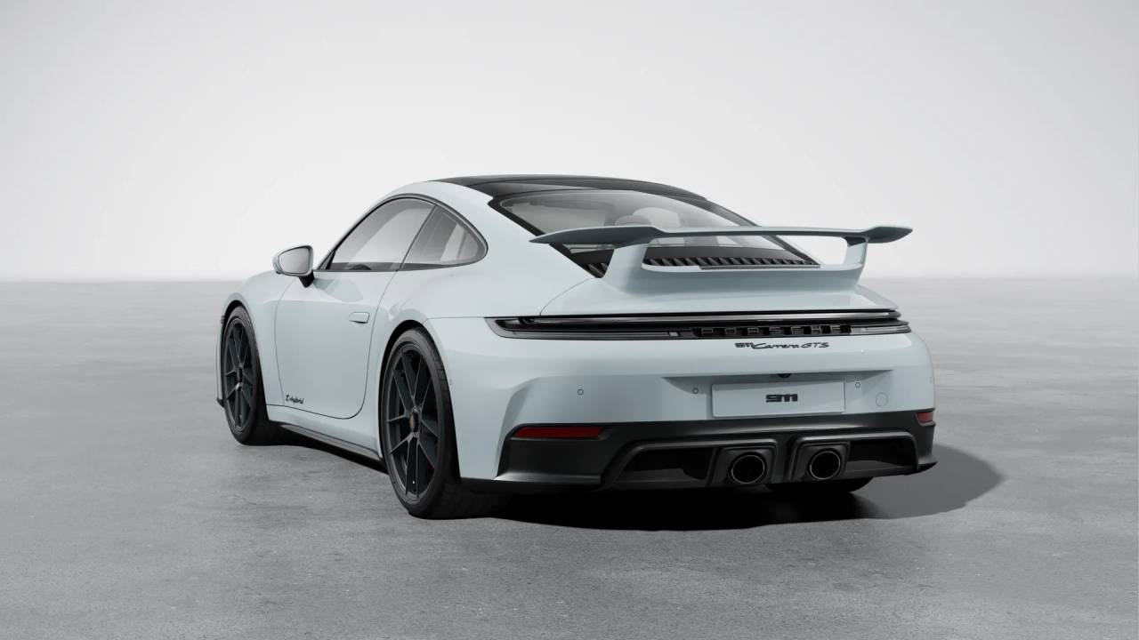 2026 Porsche 911 4 GTS photo 3