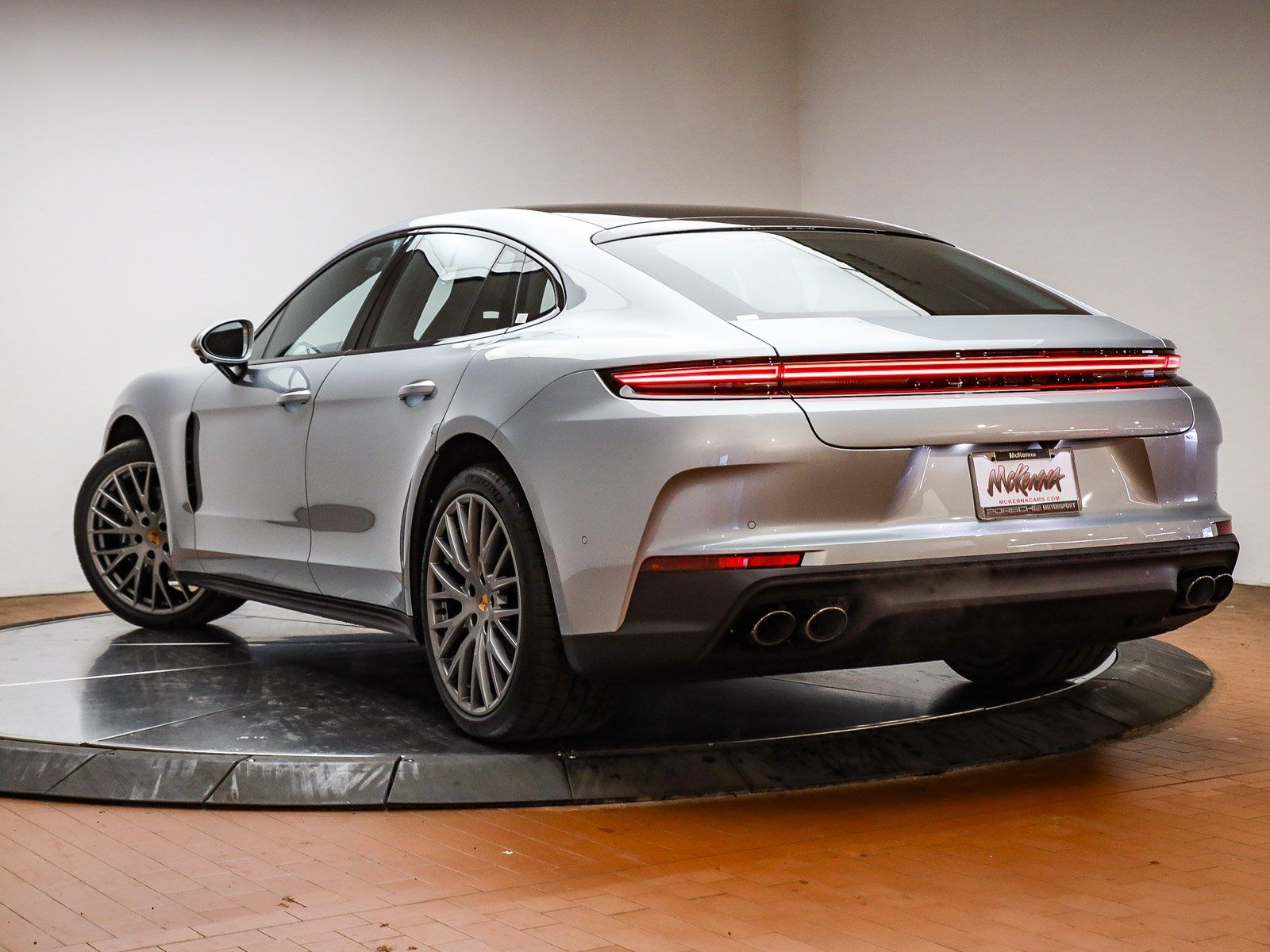 2026 Porsche Panamera Base