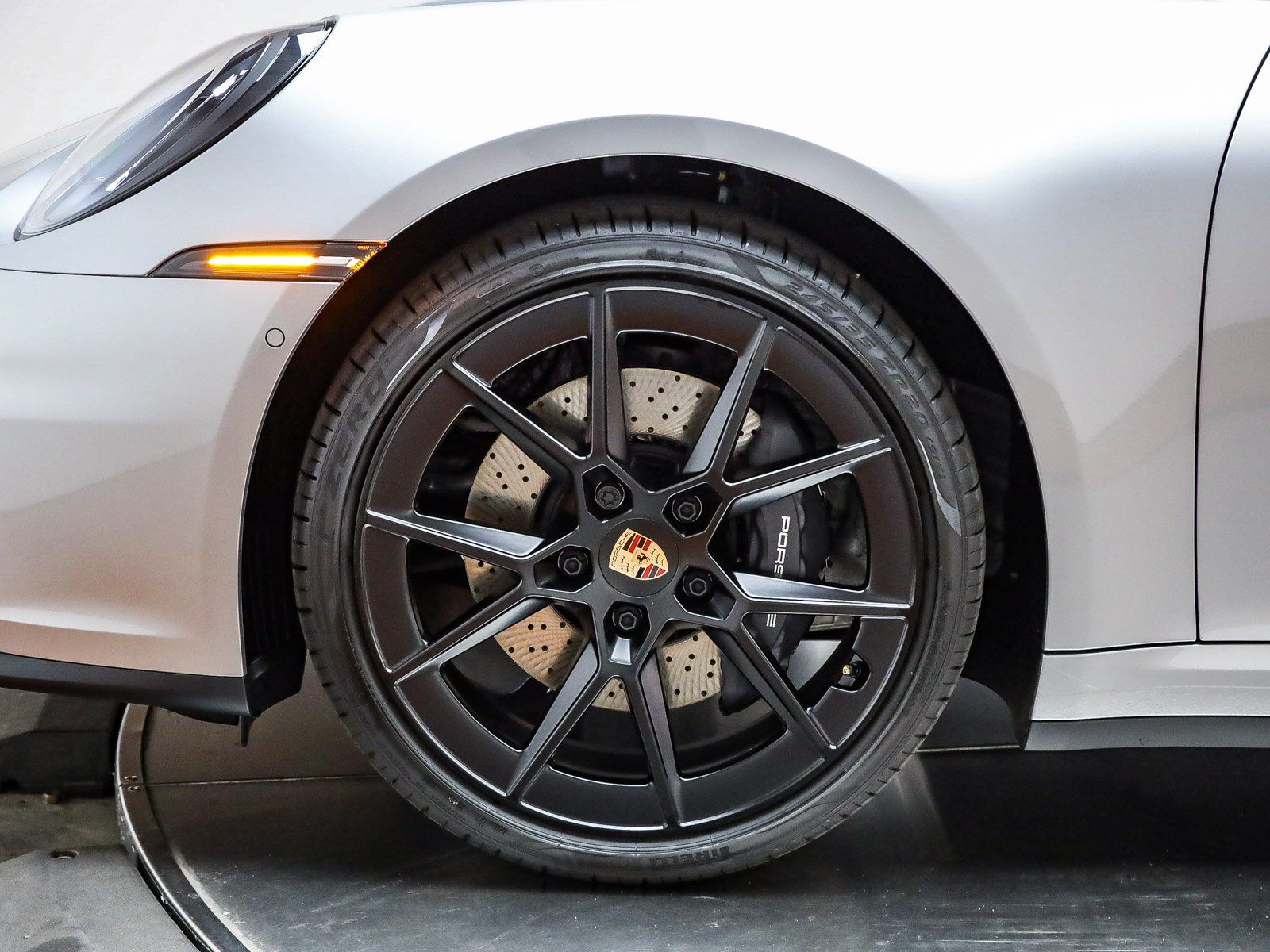 2026 Porsche 911 - Photo 10