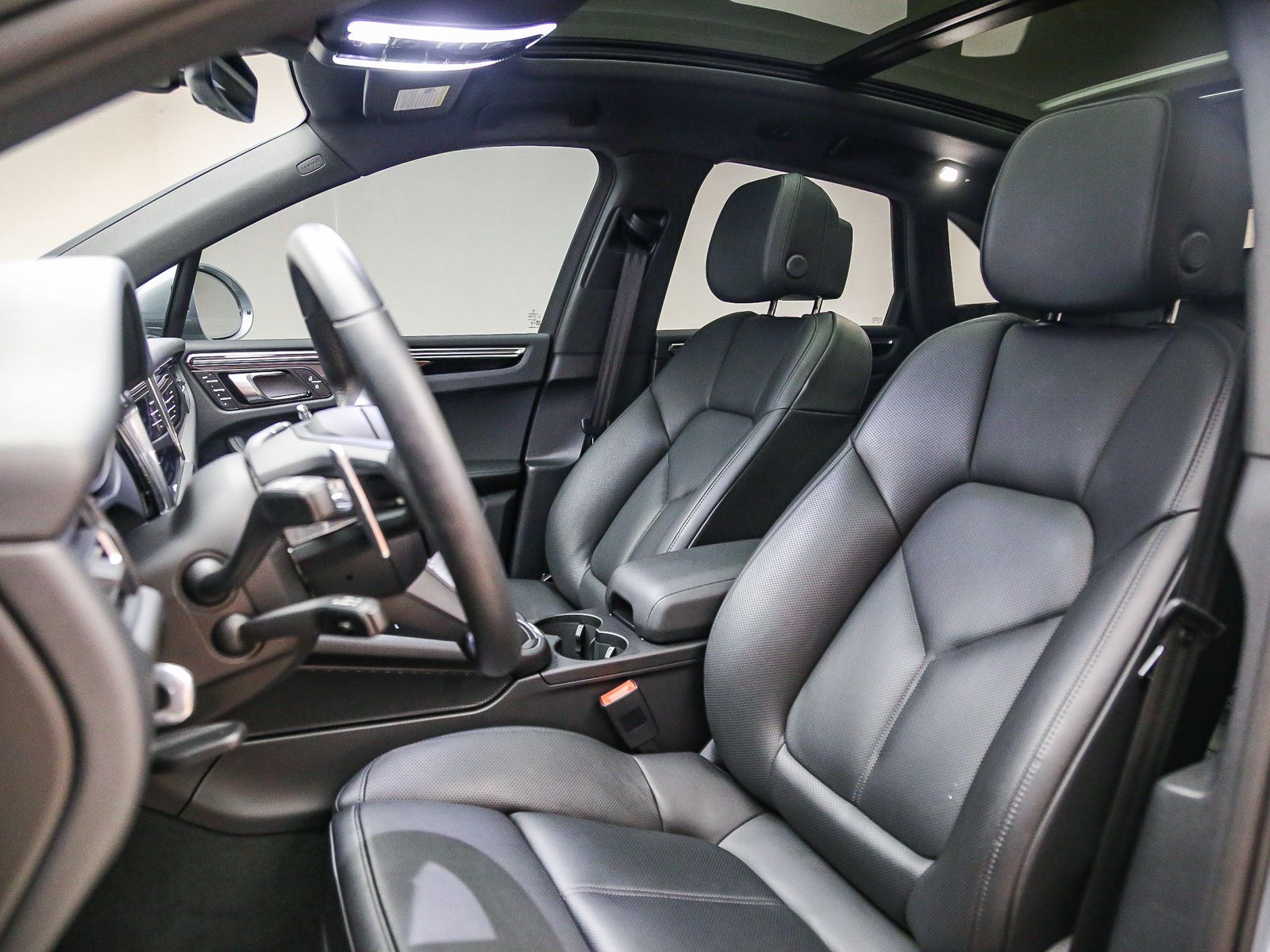 Certified 2025 Porsche Macan SUV