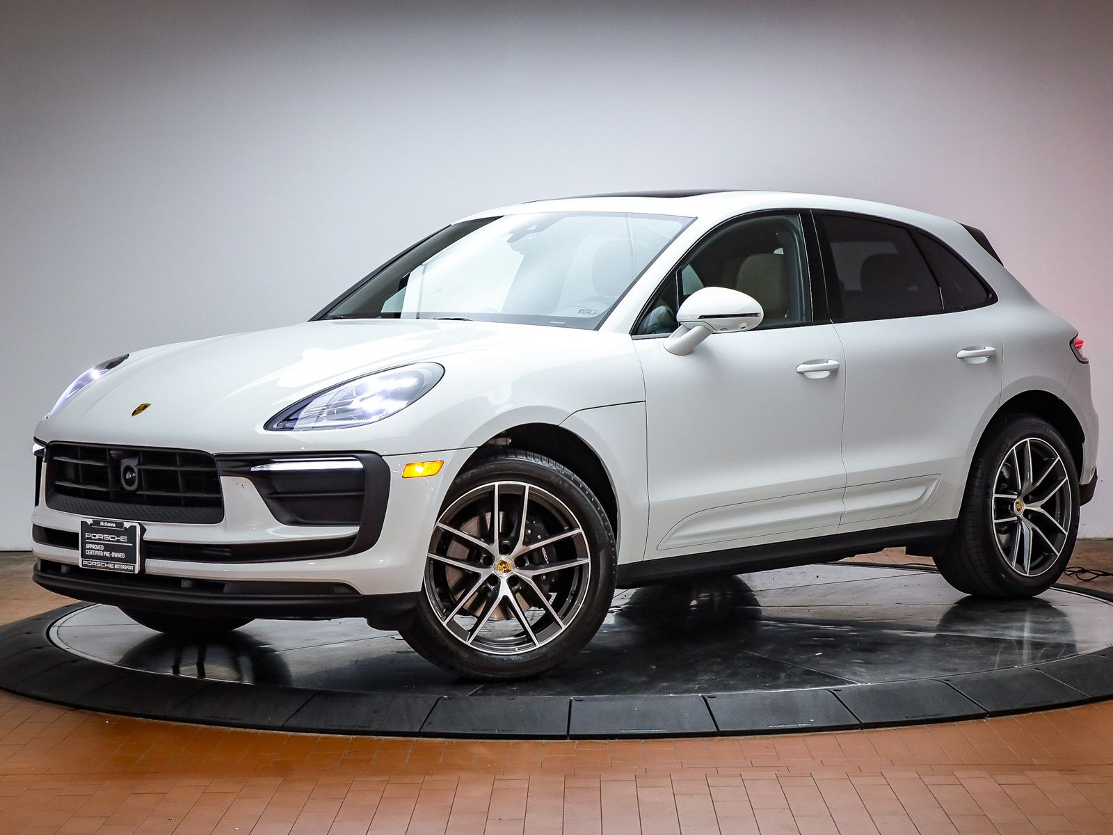 2026 Porsche Macan's photo
