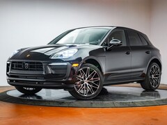 2026 Porsche Macan SUV
