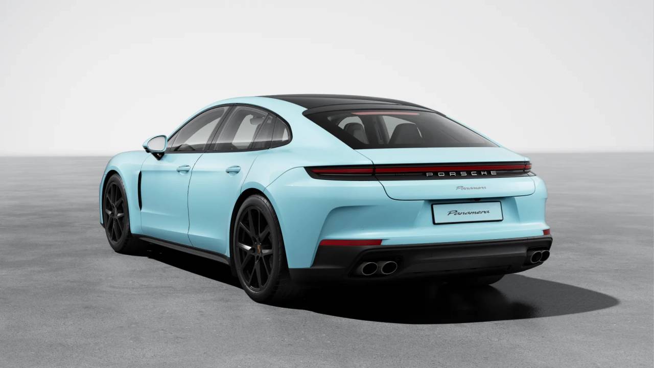 2026 Porsche Panamera 4 photo 3