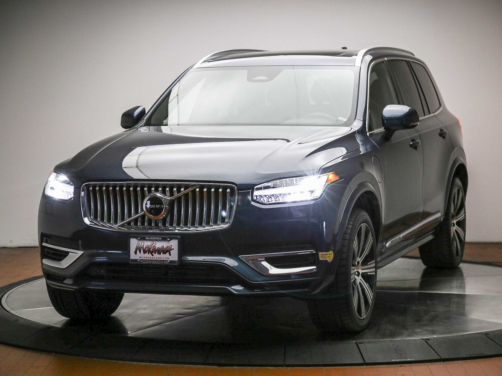 2023 Volvo XC90 T8 Recharge Plus Bright Theme 7-Seat 4WD's photo