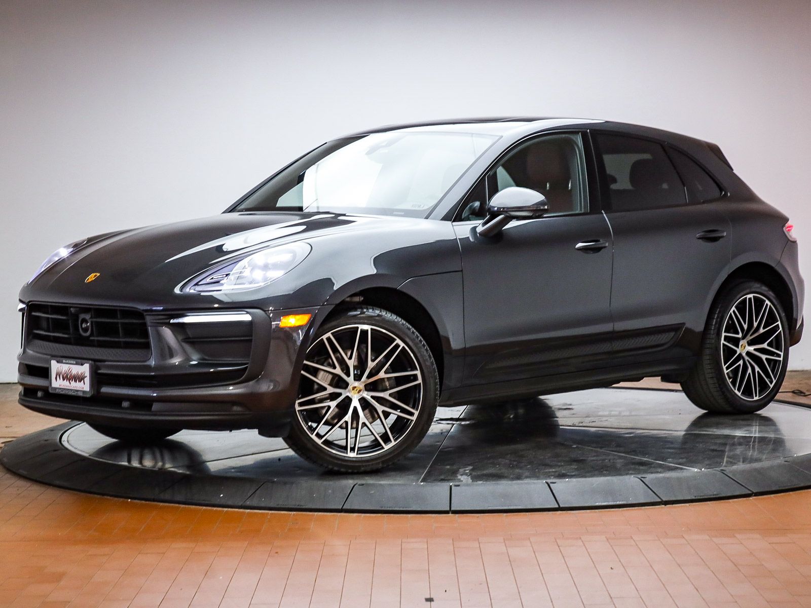 2023 Porsche Macan Base
