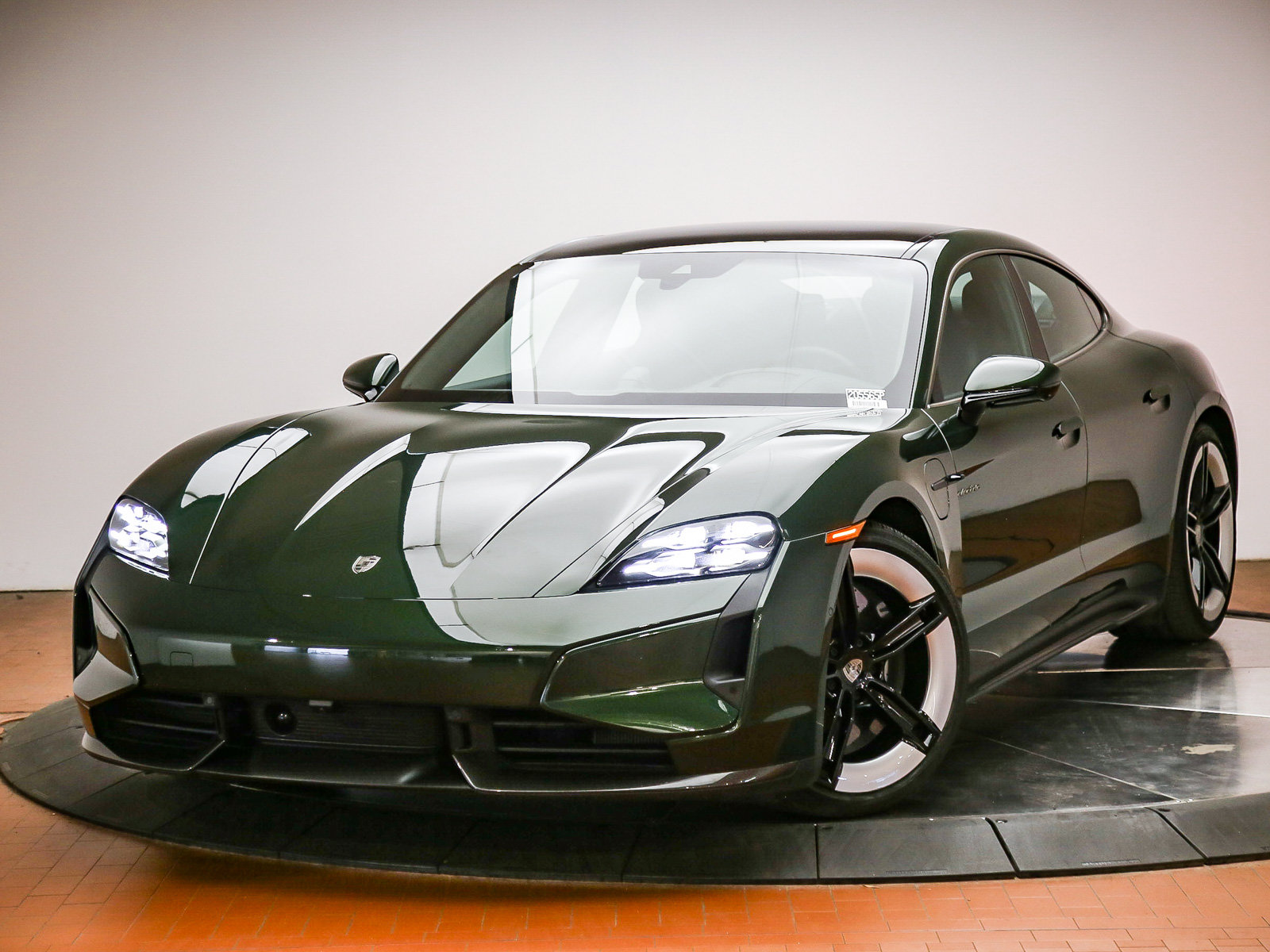  Porsche Taycan