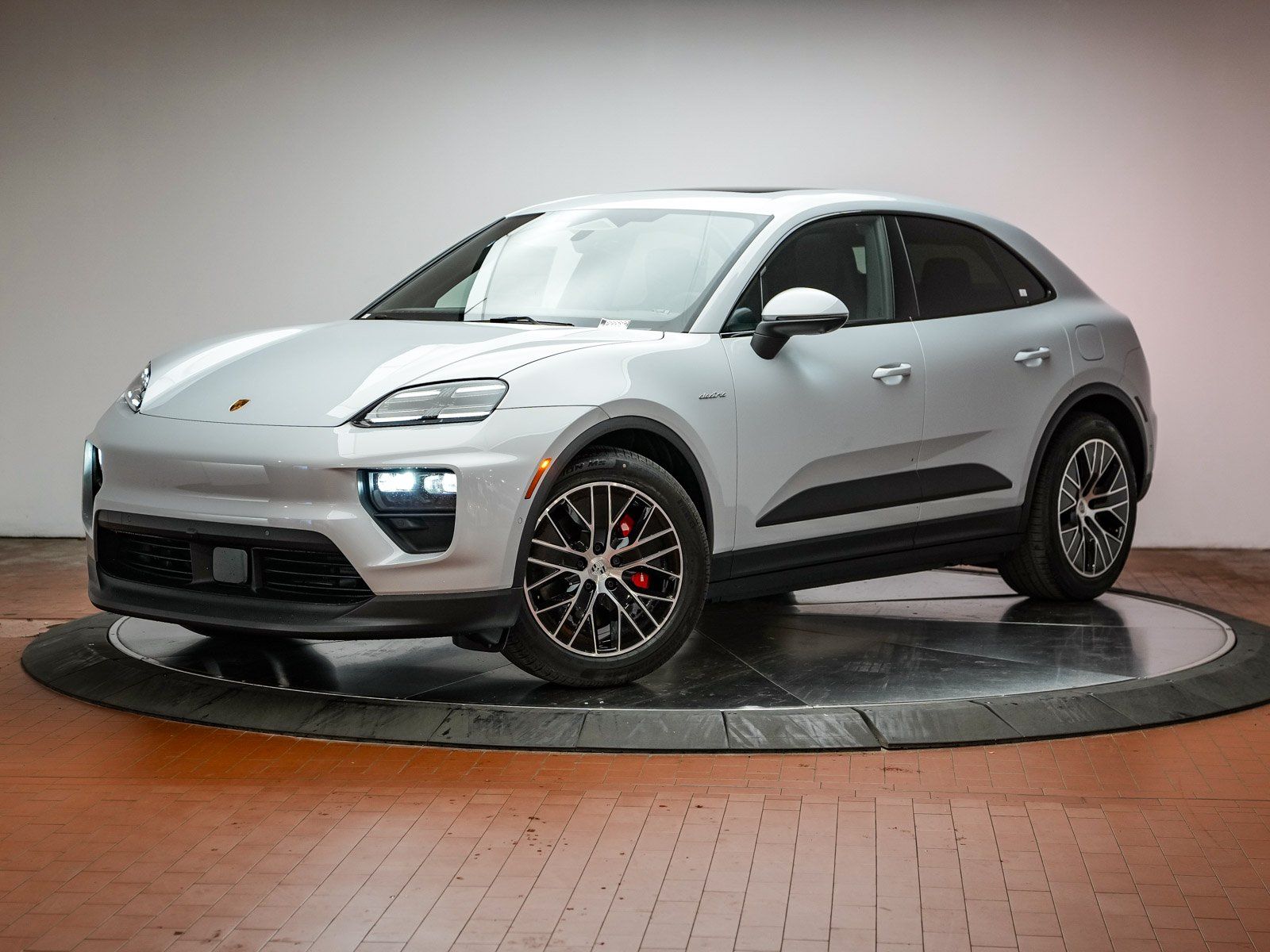 2025 Porsche Macan S