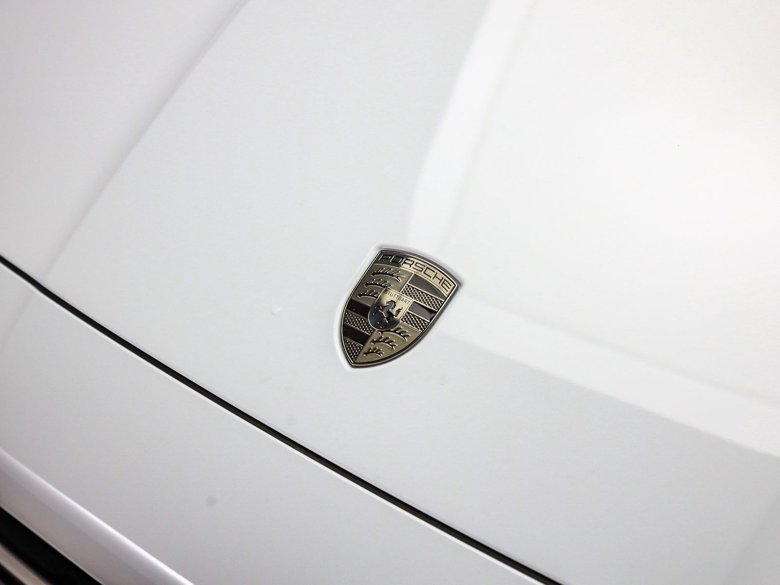 2026 Porsche Cayenne Coup Turbo E-Hybrid - Photo 12