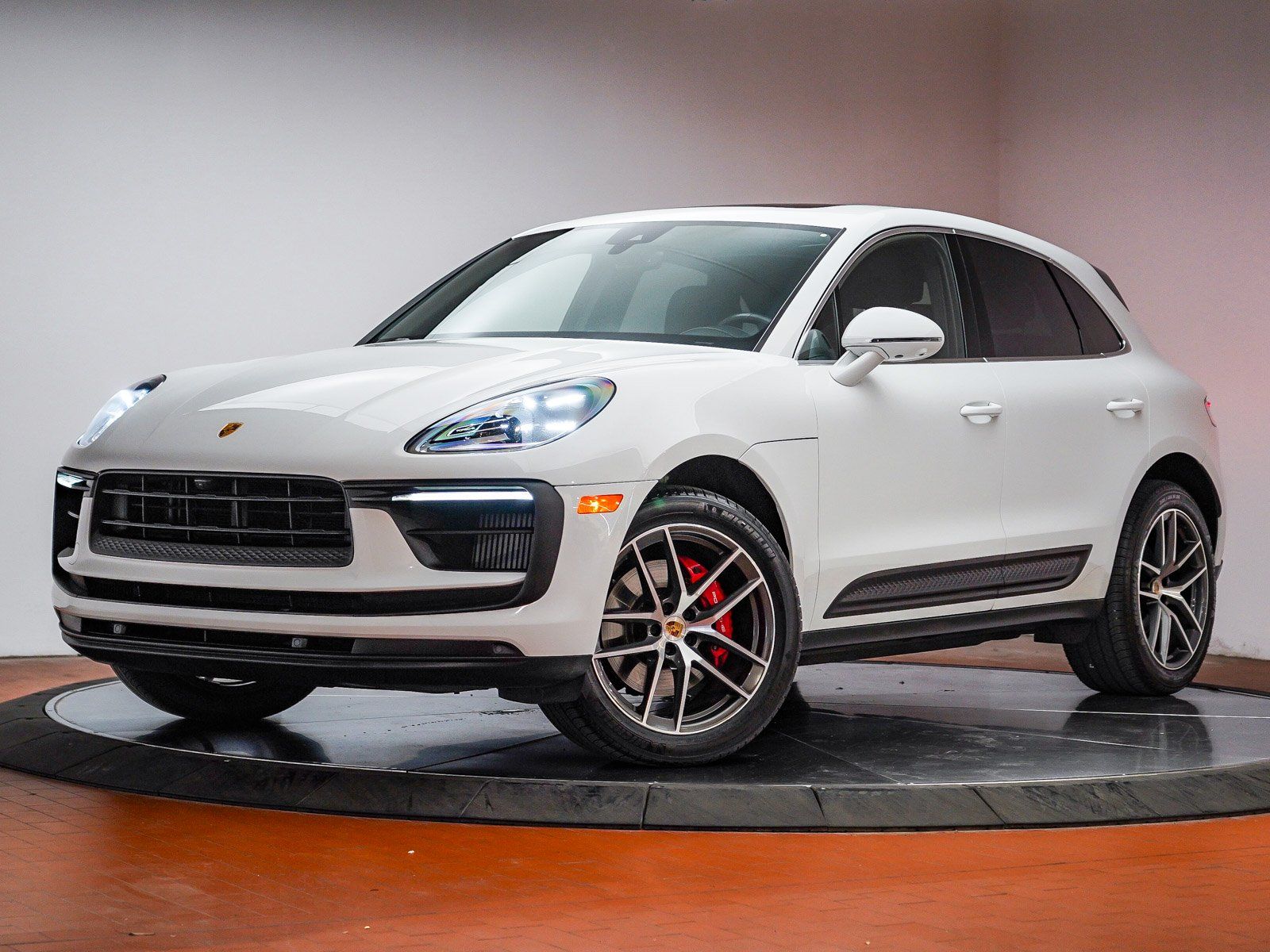 2022 Porsche Macan S