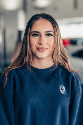 Staff member Rozhin Simiary from ID_13baf65f0762