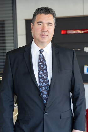 Staff member Tim Churchill from ID_a394e9b05ff5