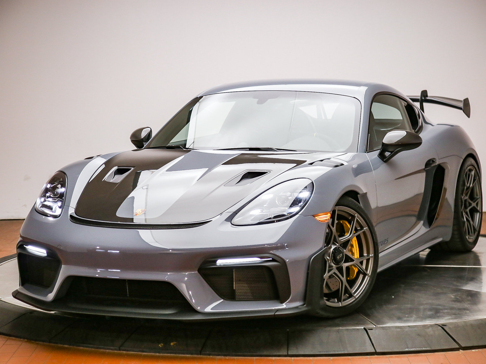  Porsche 718 Cayman