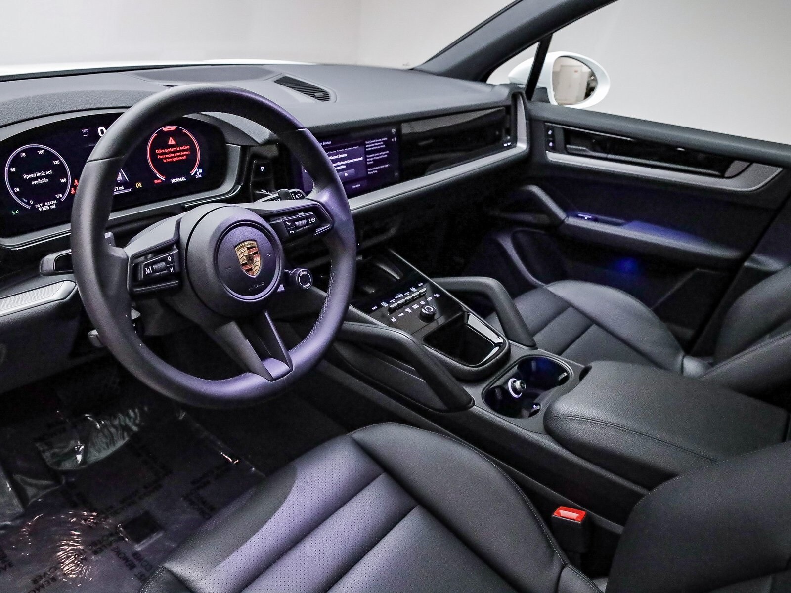 2025 Porsche Cayenne photo 4