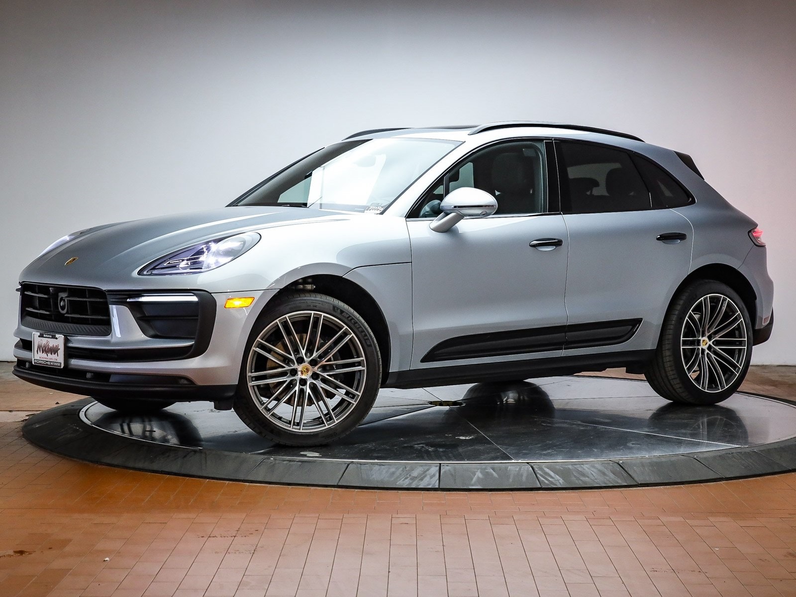 2025 Porsche Macan T's photo