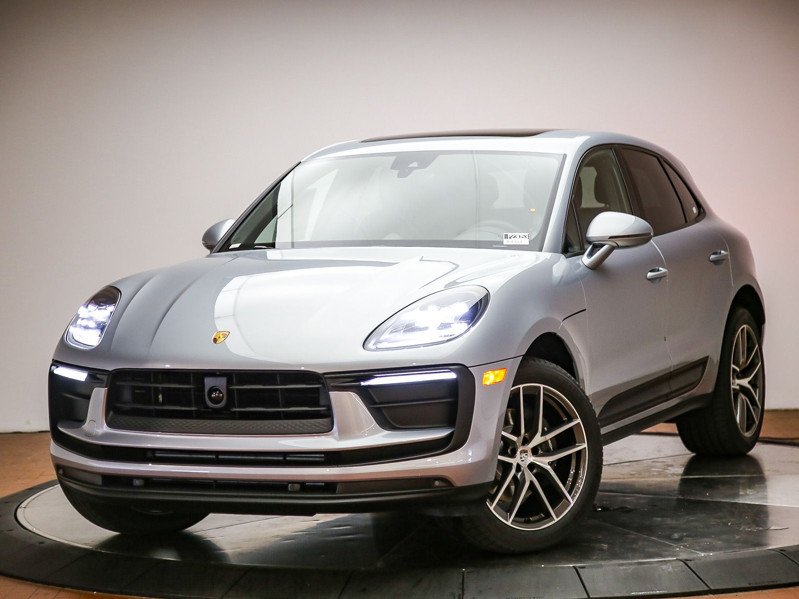 2026 Porsche Macan SUV 