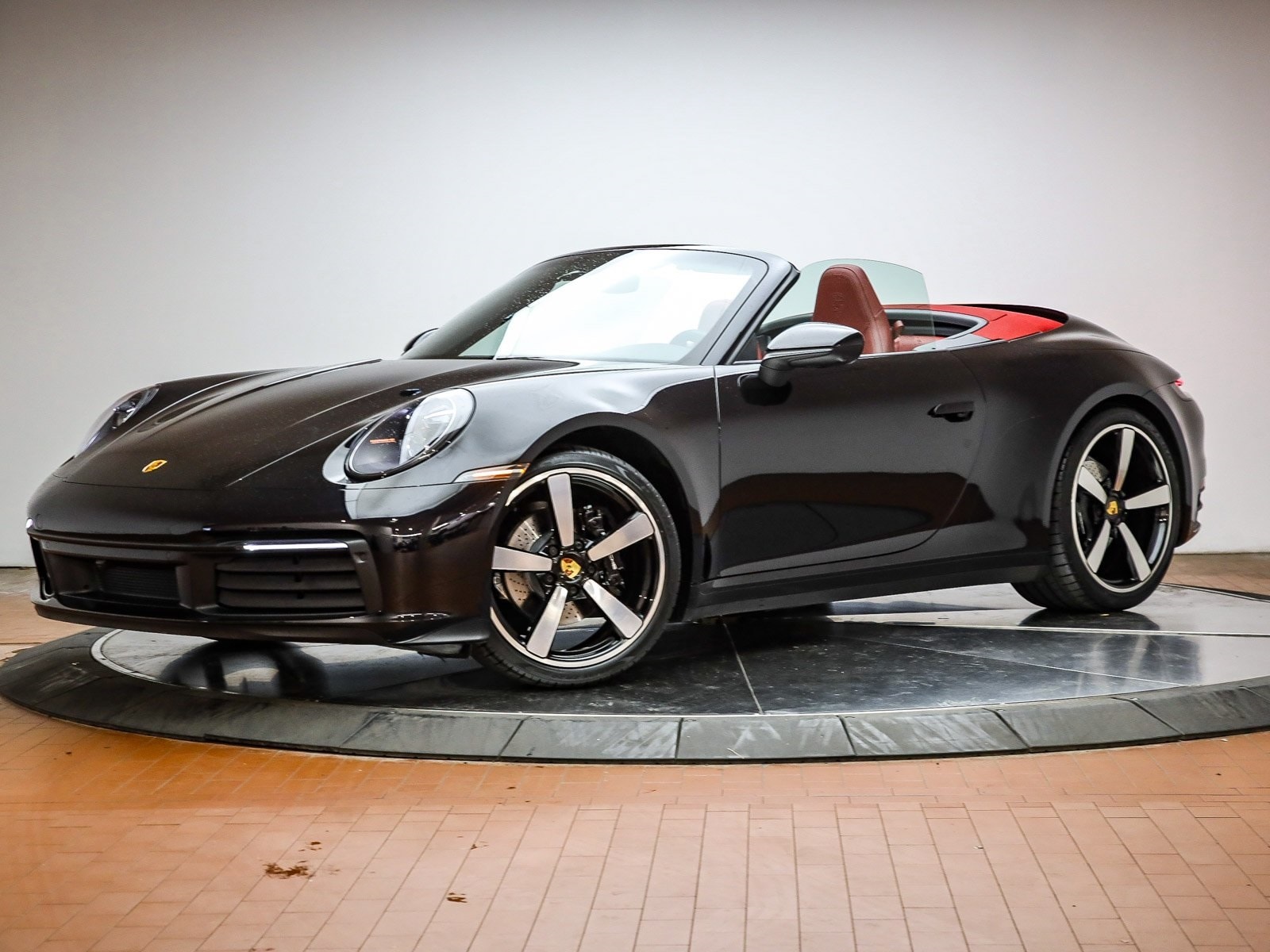 2023 Porsche 911 Convertible 