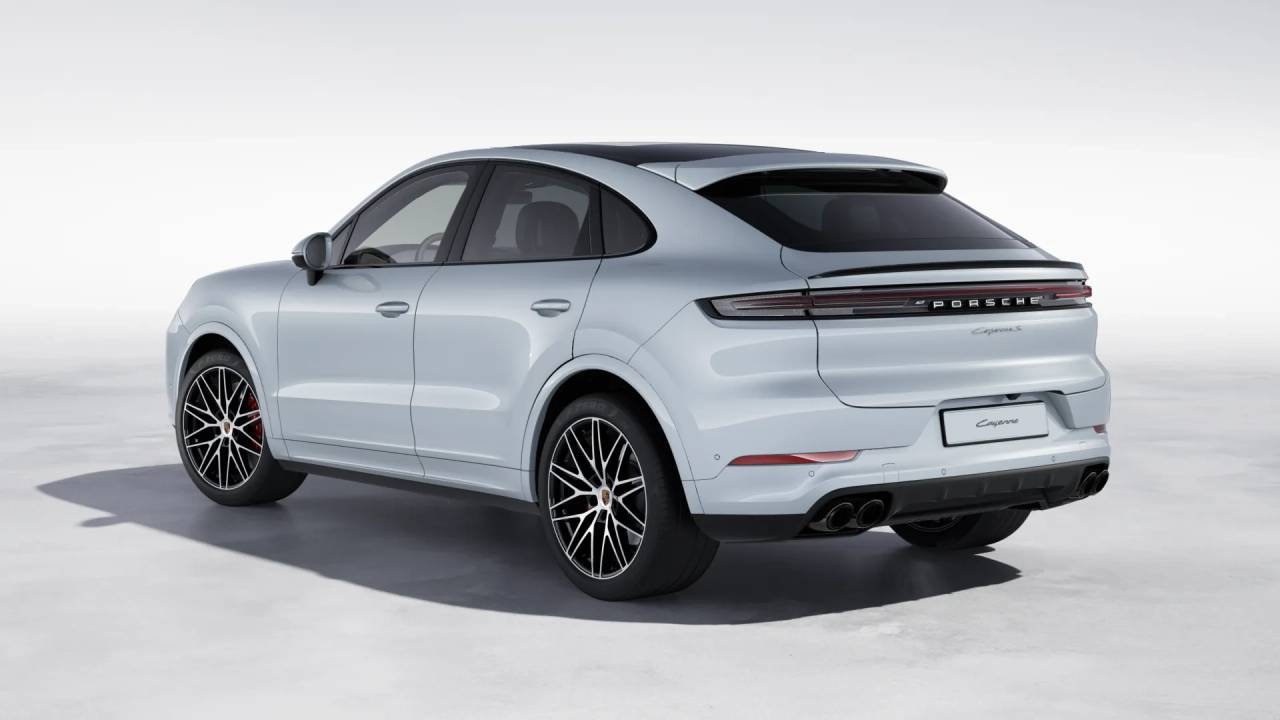 2026 Porsche Cayenne S Coupe photo 3