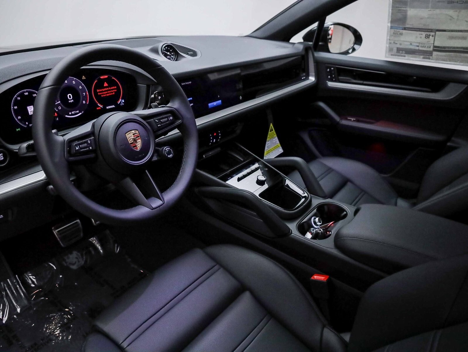 2025 Porsche Cayenne S Coupe photo 4