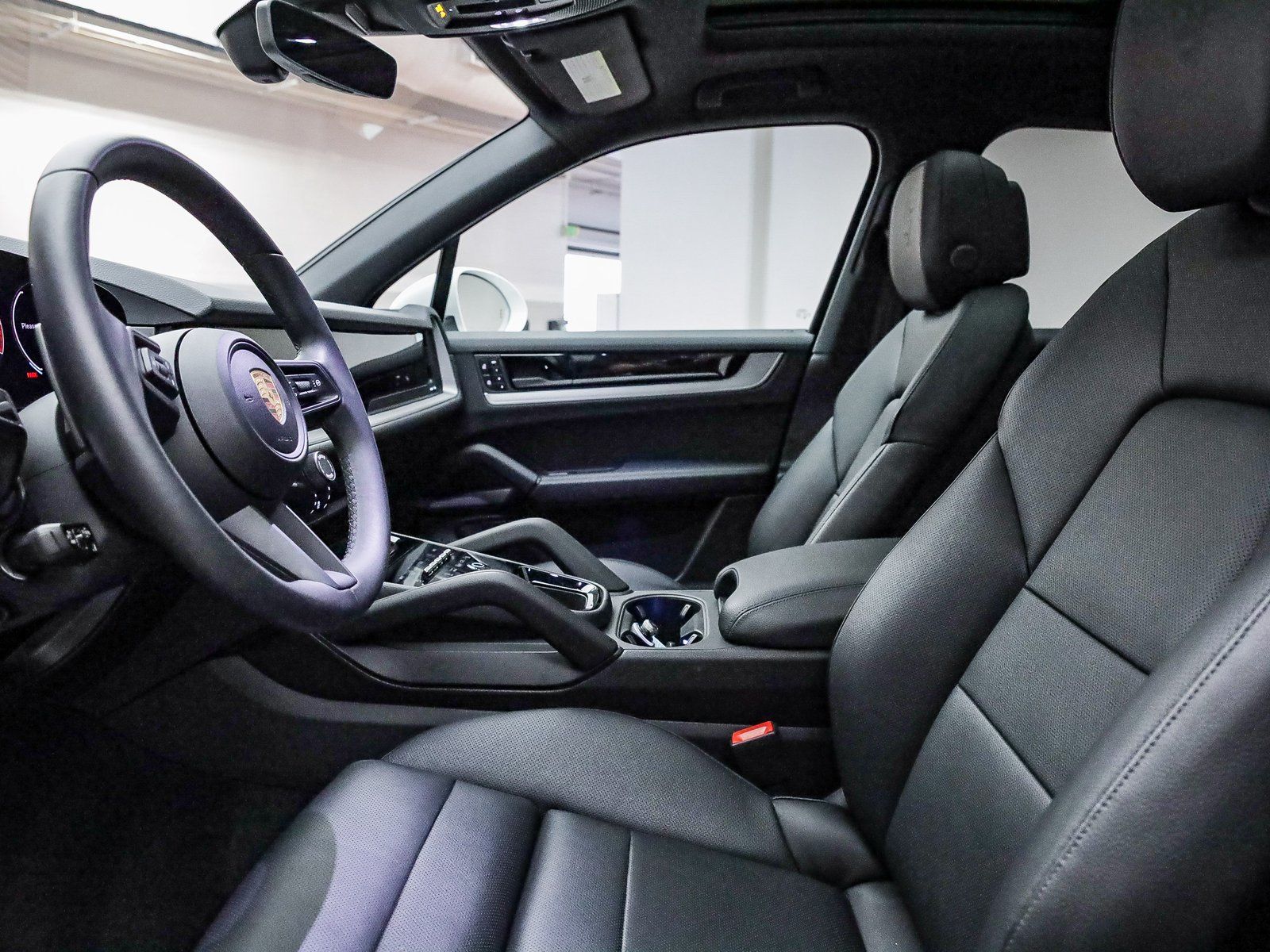 2025 Porsche Cayenne Base - Photo 22