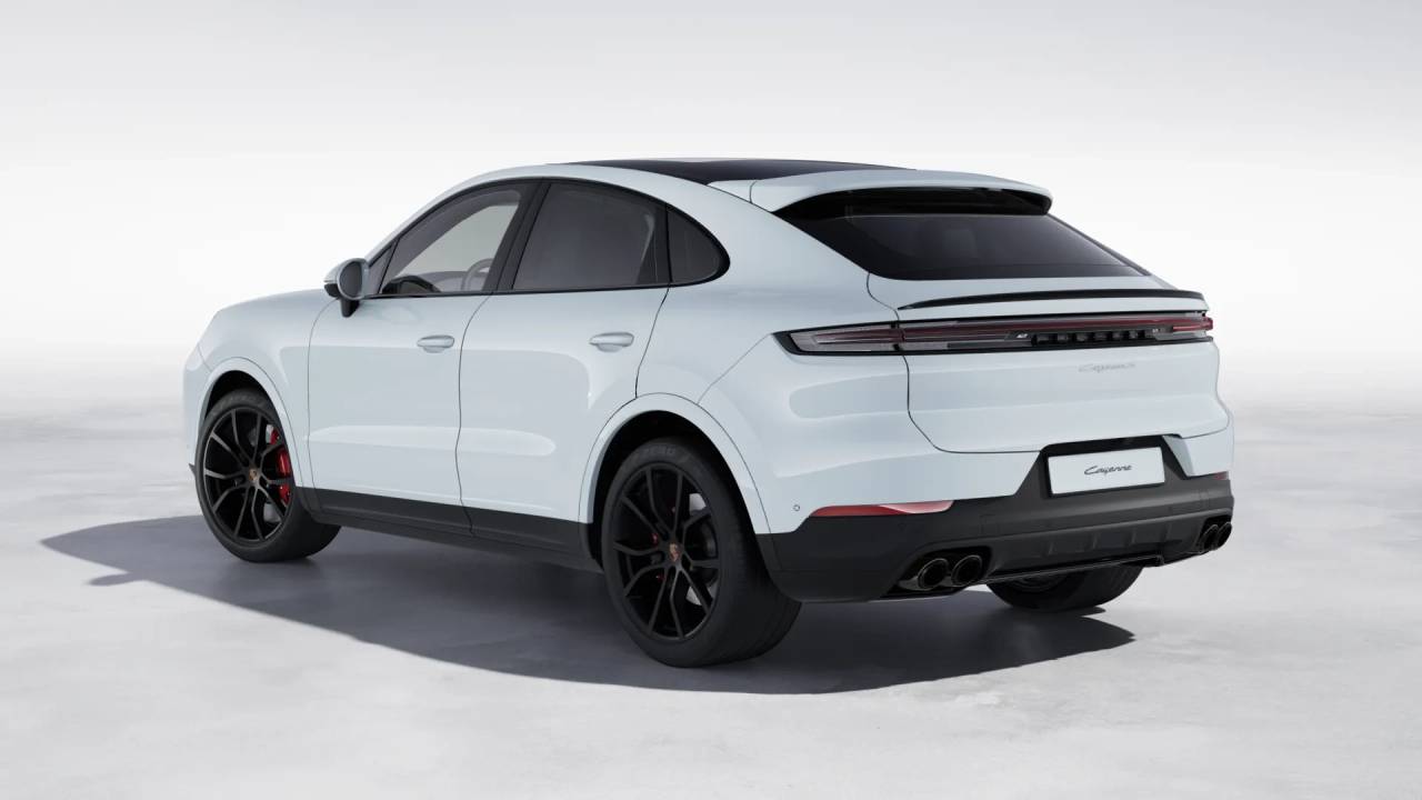 2026 Porsche Cayenne S Coupe photo 3