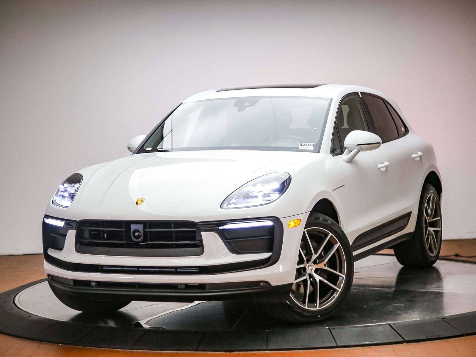 2026 Porsche Macan SUV 