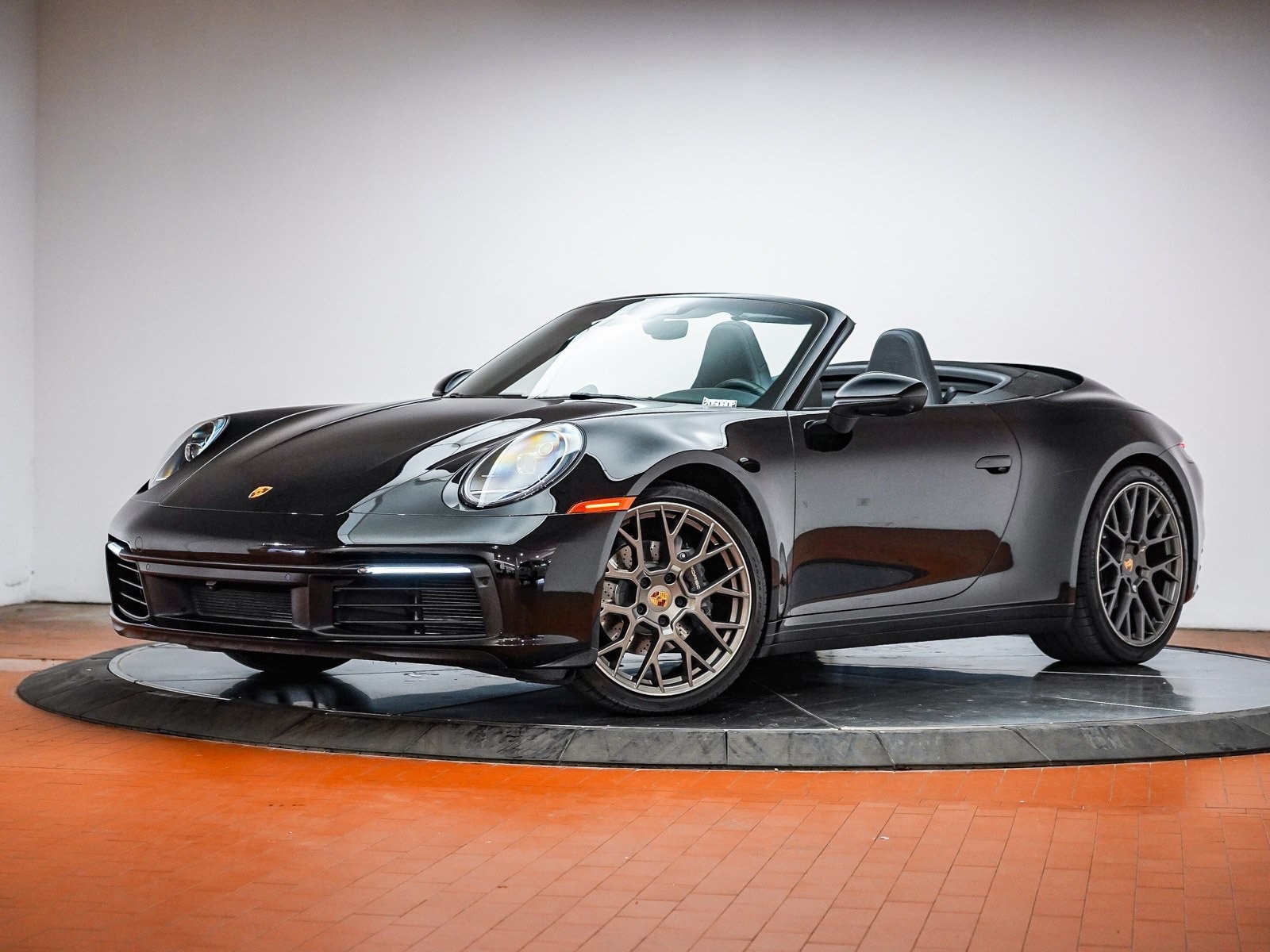 2024 Porsche 911 Convertible 