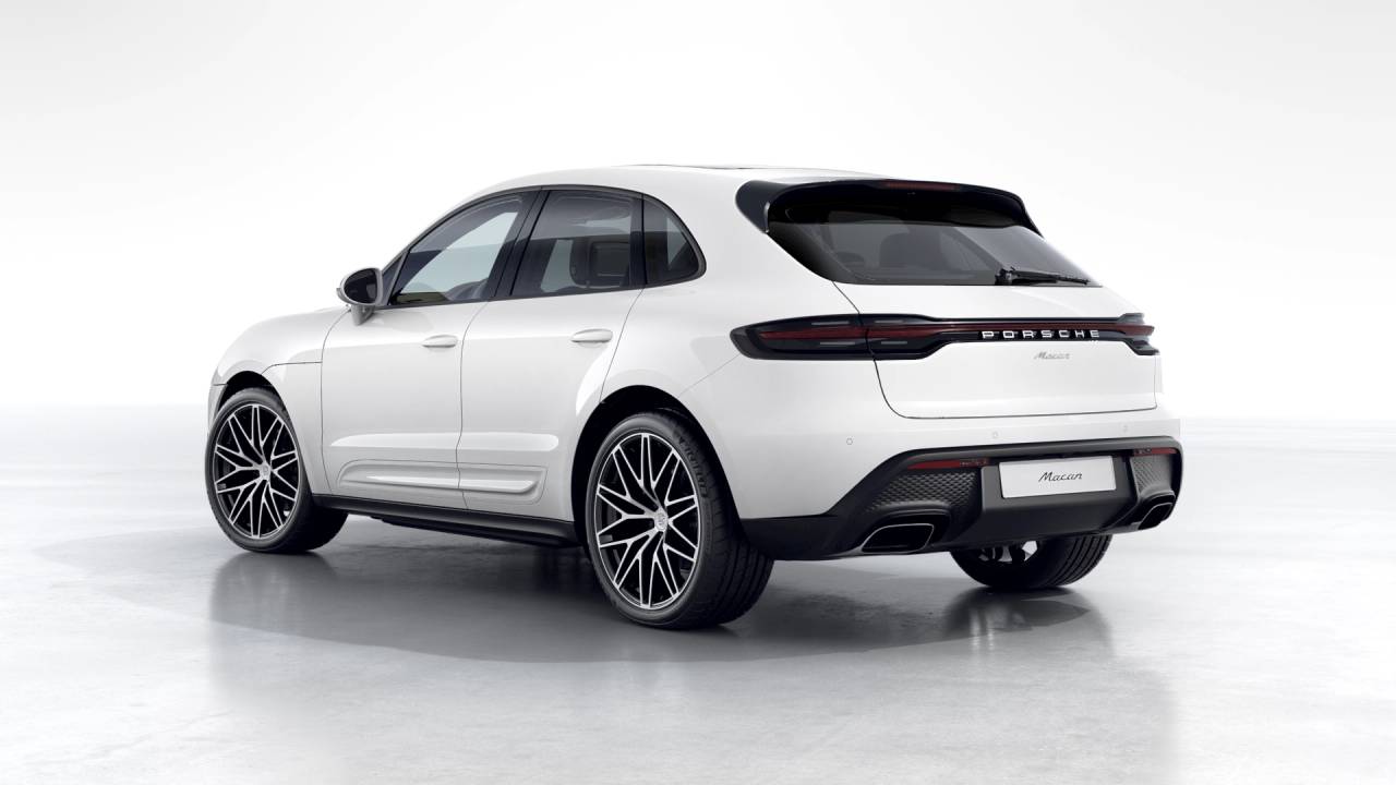 2026 Porsche Macan T photo 3