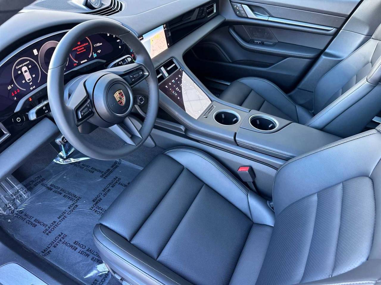 2025 Porsche Taycan 4 Cross Turismo photo 4