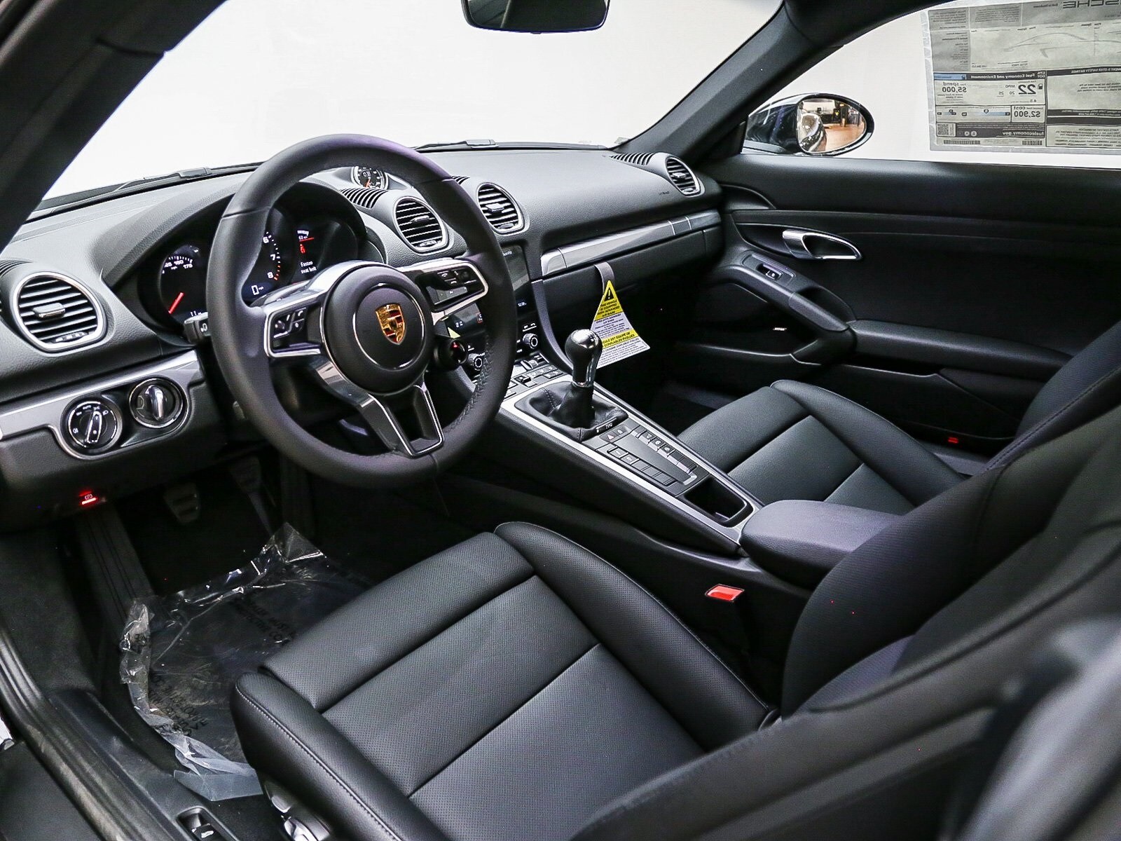 2025 Porsche Cayman S photo 4