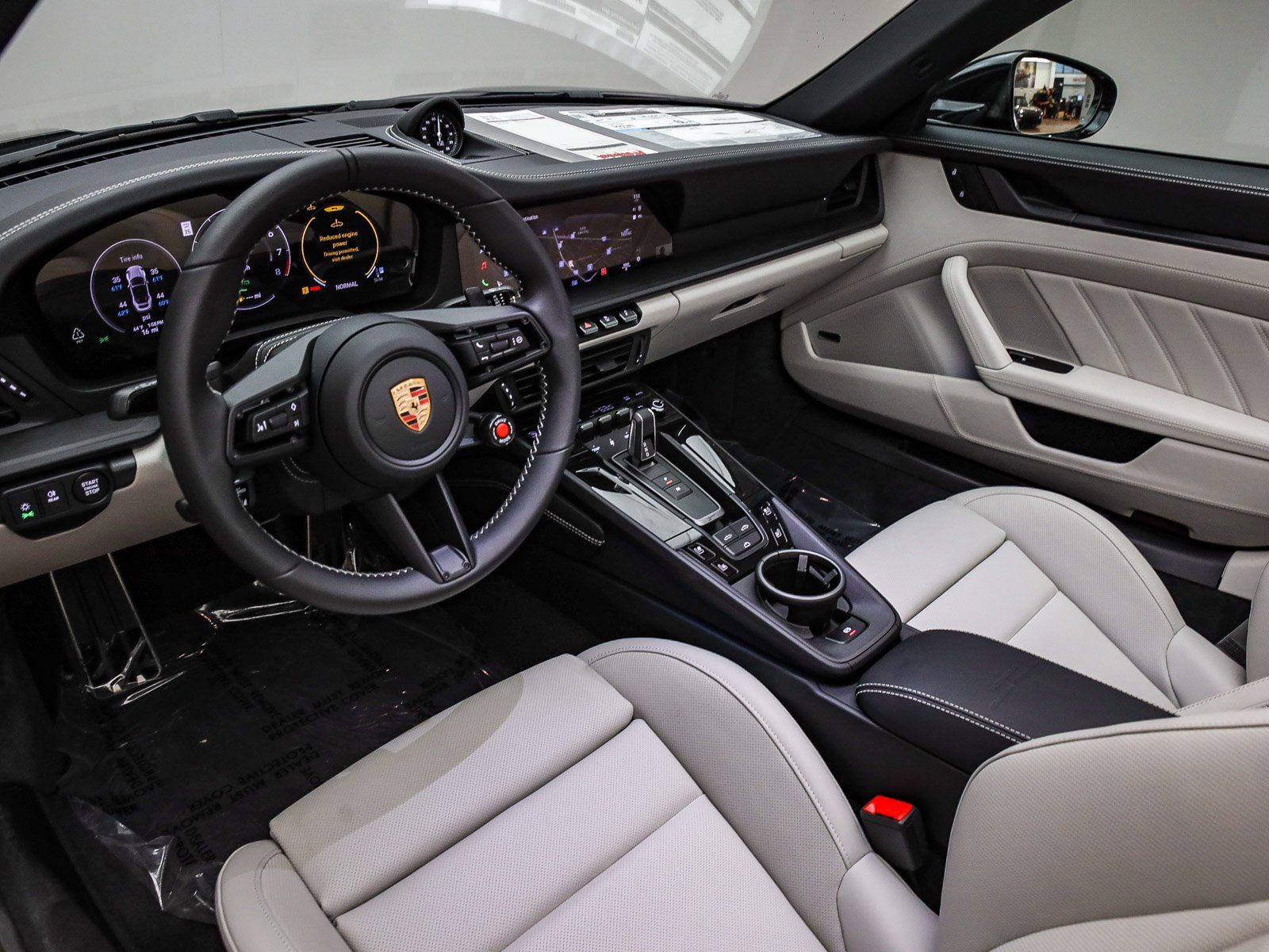 2026 Porsche 911 GTS - Photo 4