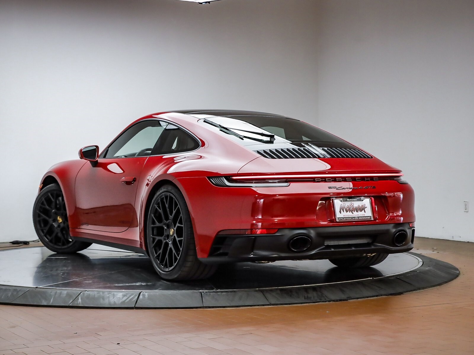 2024 Porsche 911 4 GTS photo 3
